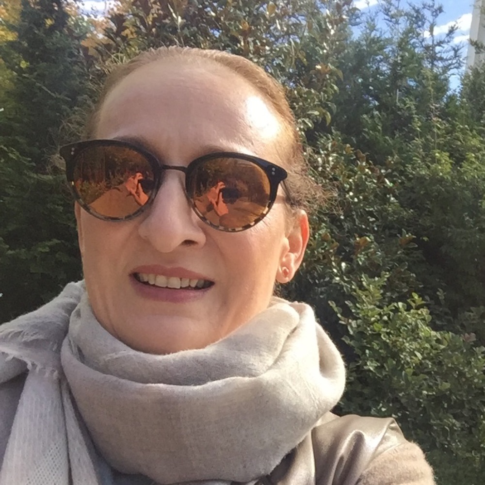 Meet your Posher, Jeanine